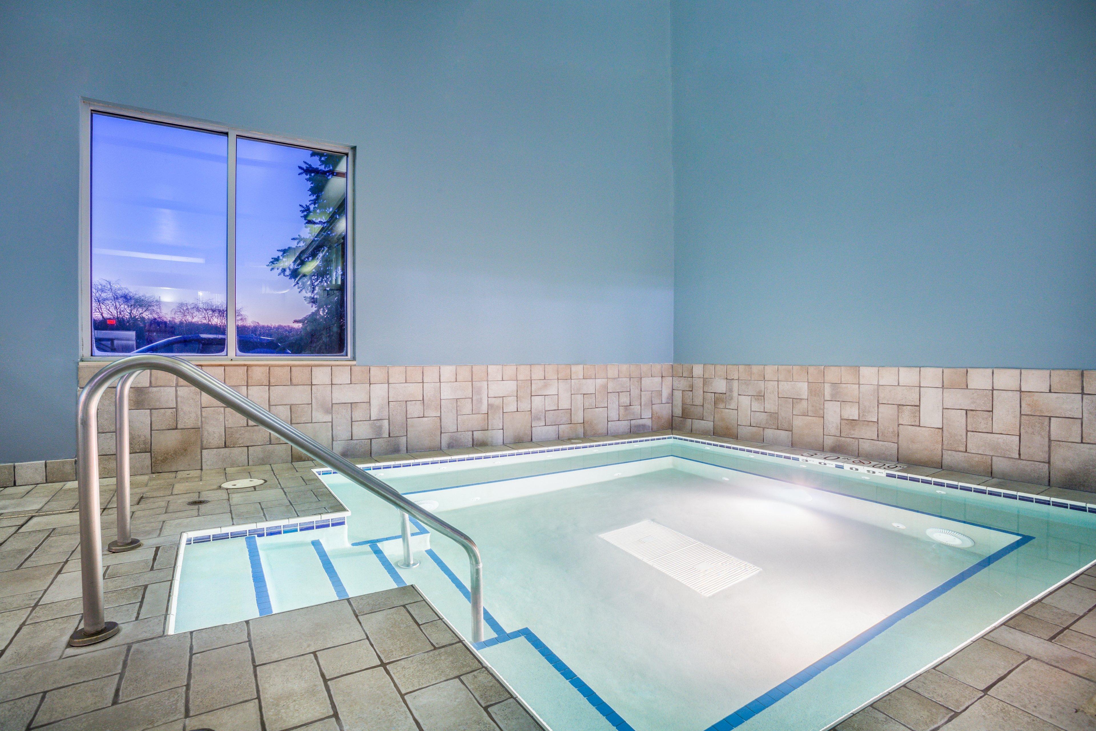 holiday inn express wisconsin dells by ihg