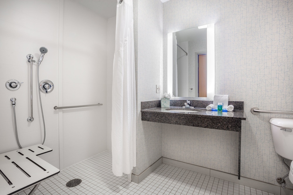 holiday inn express wisconsin dells by ihg