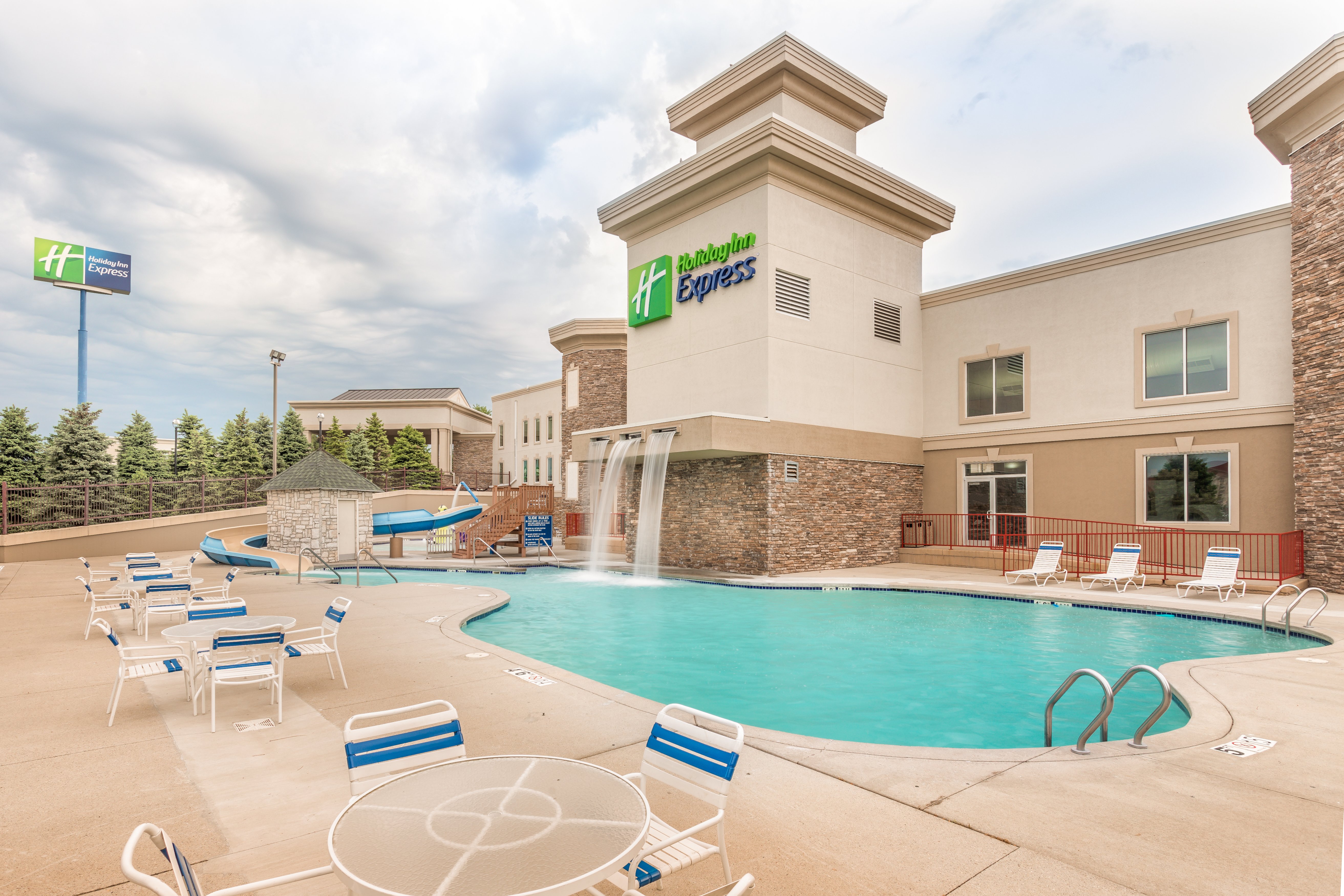 holiday inn express wisconsin dells by ihg