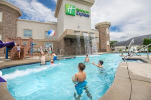 holiday inn express wisconsin dells by ihg