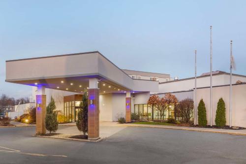 best western plus new englander