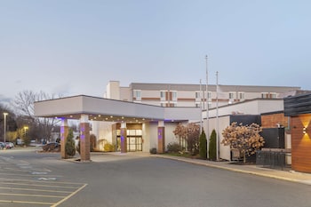 Best Western Plus New Englander,Stoneham>>Boston,3 star