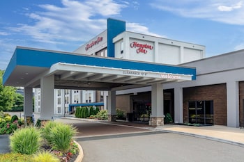 hampton inn woodbridge