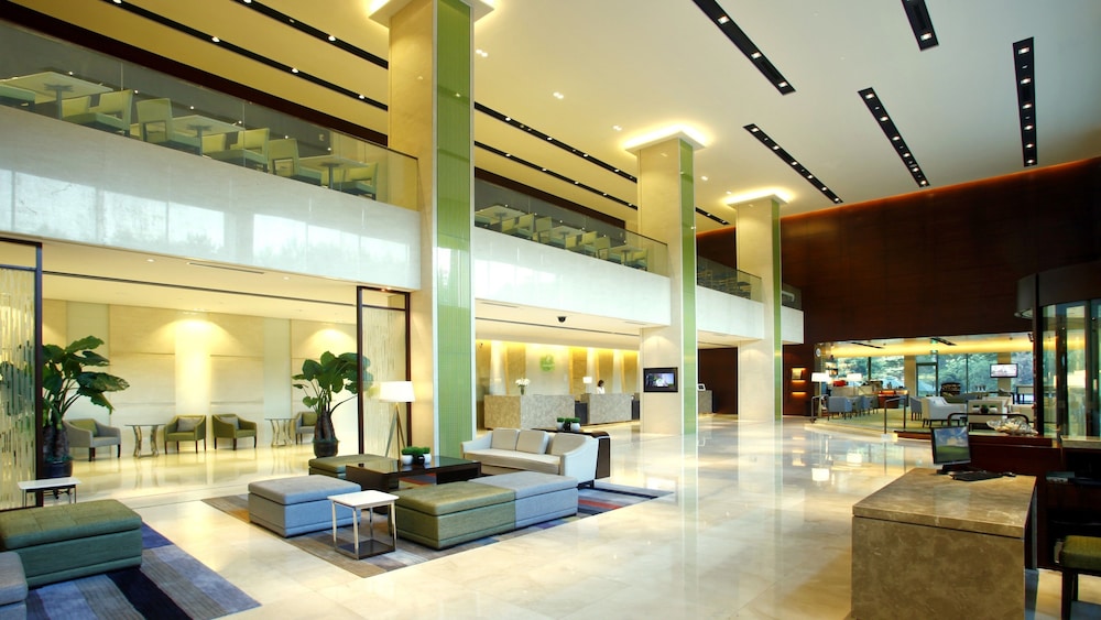 holiday inn riverside wuhan an ihg hotel