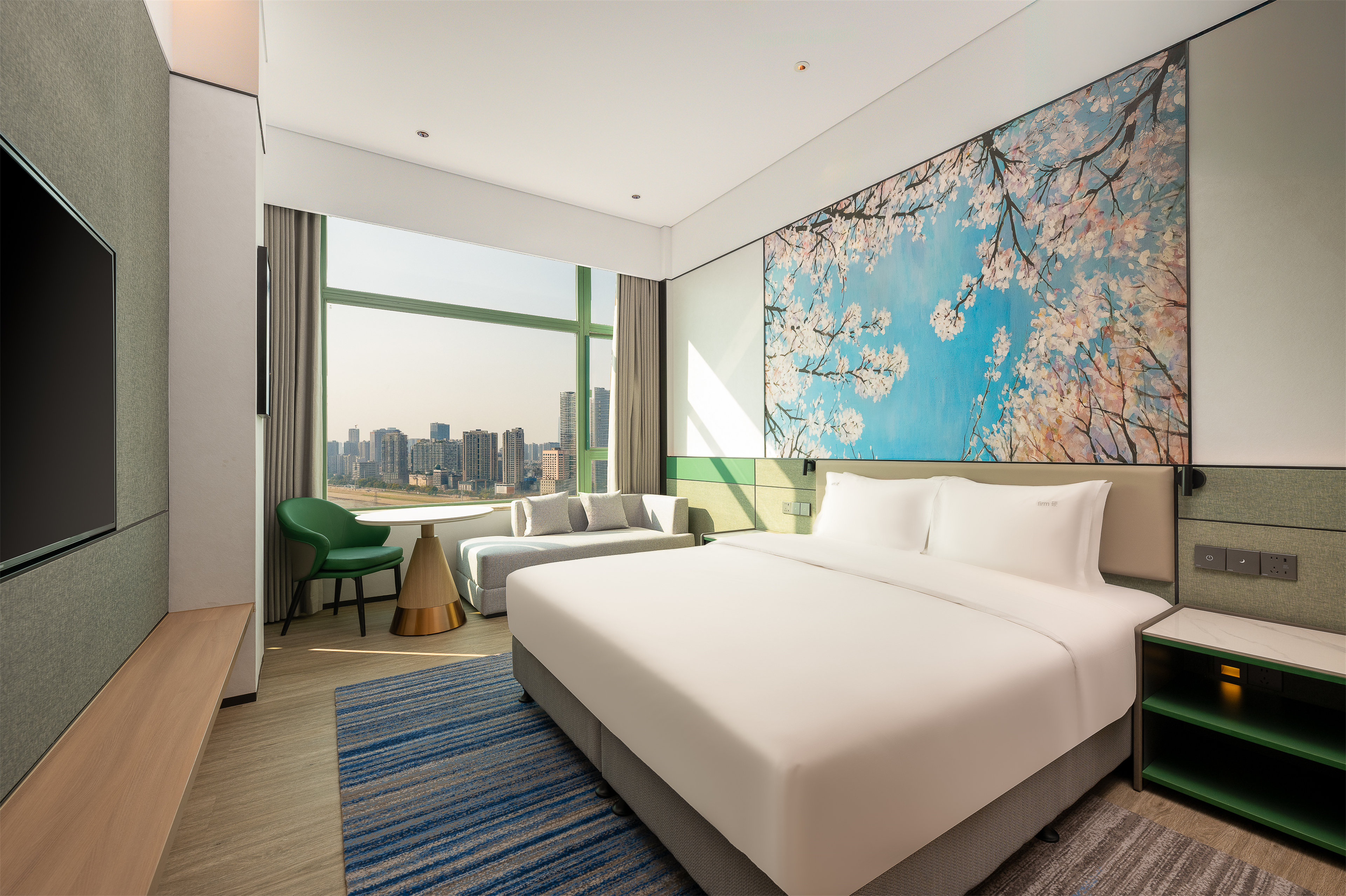 holiday inn riverside wuhan an ihg hotel