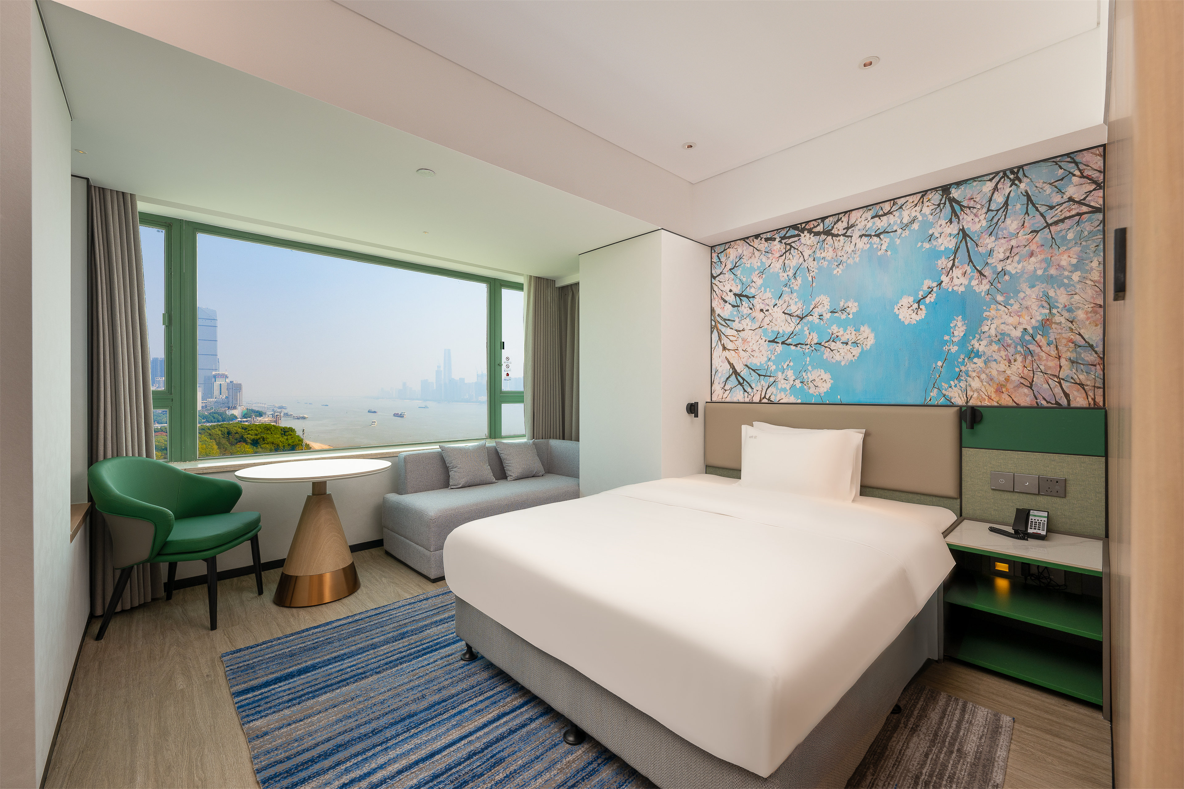 holiday inn riverside wuhan an ihg hotel