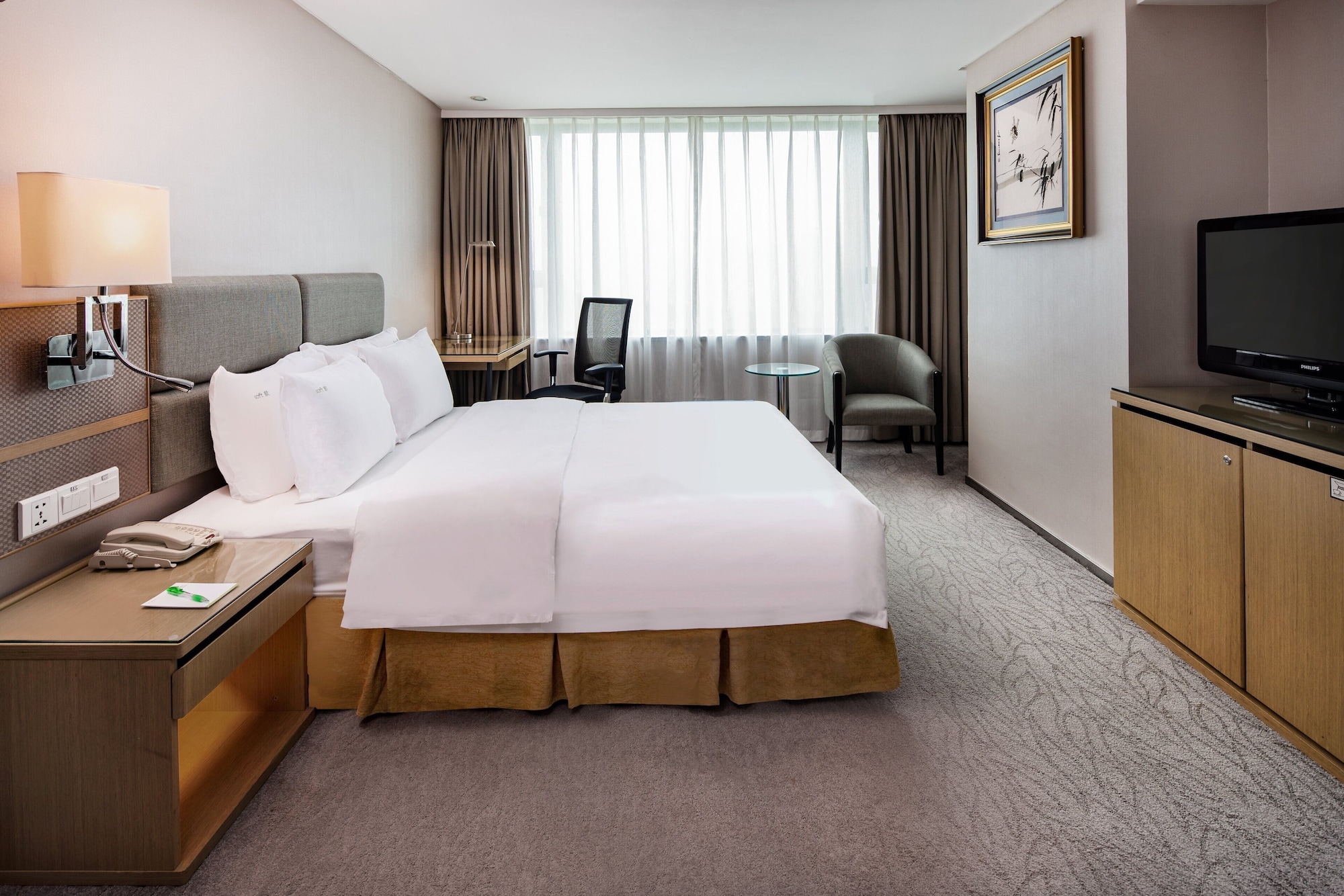 holiday inn riverside wuhan an ihg hotel