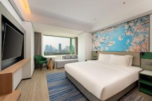 holiday inn riverside wuhan an ihg hotel