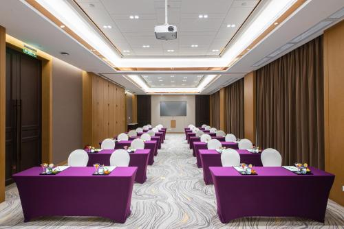 holiday inn riverside wuhan an ihg hotel