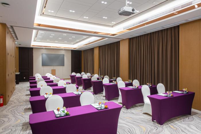 holiday inn riverside wuhan an ihg hotel
