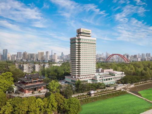 holiday inn riverside wuhan an ihg hotel
