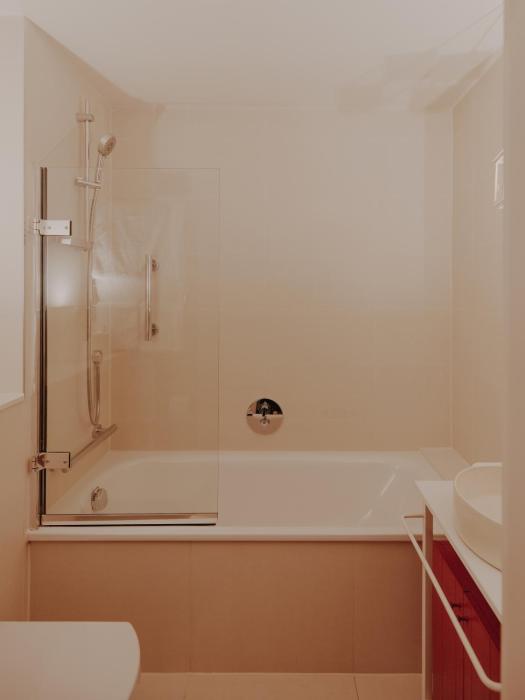 no 1 by guesthouse york