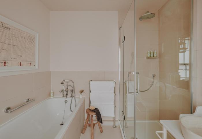no 1 by guesthouse york