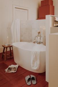 no 1 by guesthouse york