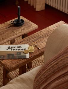 no 1 by guesthouse york