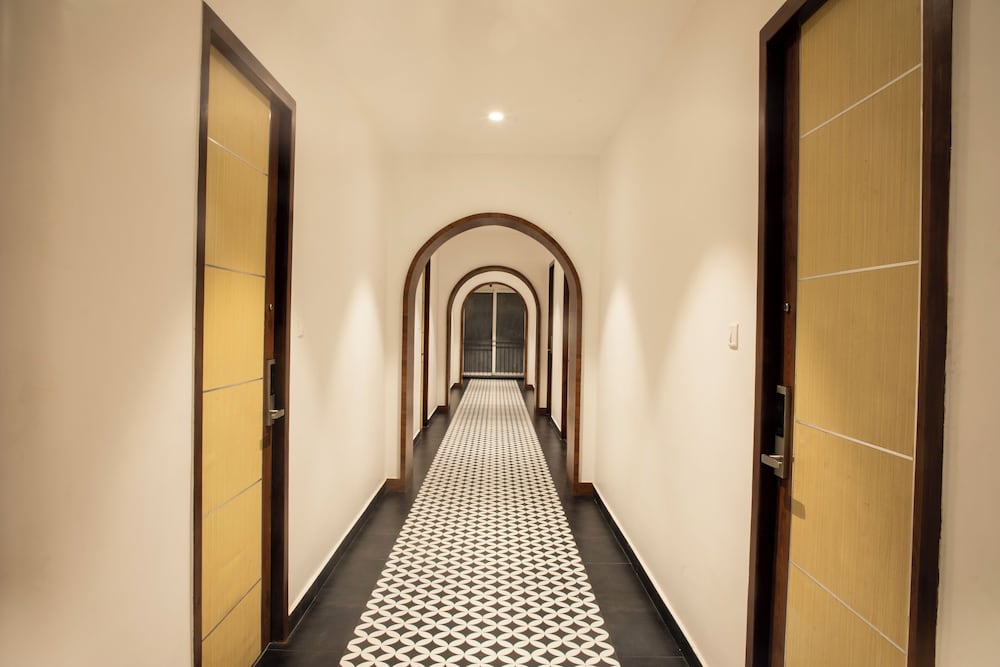 lux 9 suites and studios