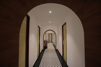 lux 9 suites and studios