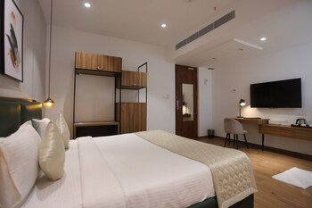 lux 9 suites and studios