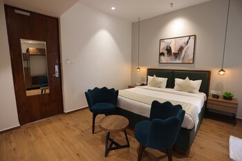 lux 9 suites and studios