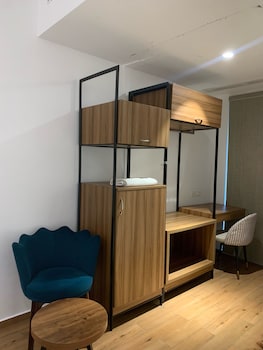 lux 9 suites and studios