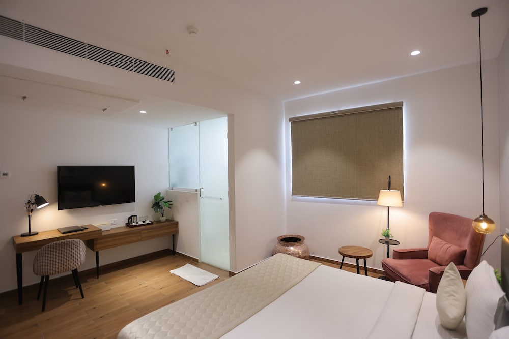 lux 9 suites and studios