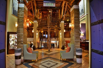 Victoria Falls Safari Suites,Victoria Falls>>Hwange,5 star