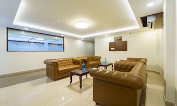 treebo trend aaravi residency