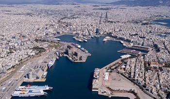 mitsis nu piraeus port
