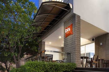 ibis bangkok sathorn