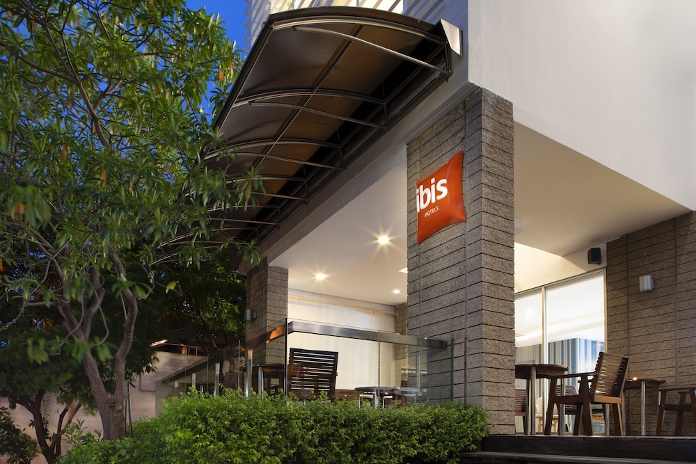 ibis bangkok sathorn