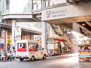 ibis bangkok sathorn