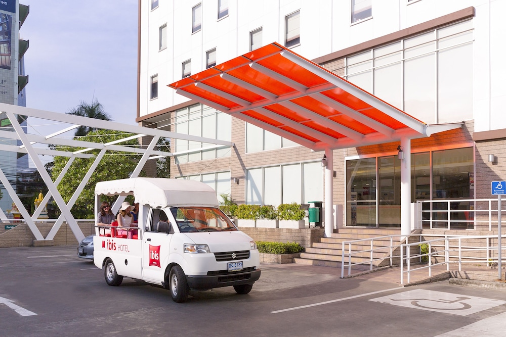 ibis bangkok sathorn