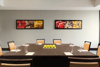 embassy suites by hilton boston waltham