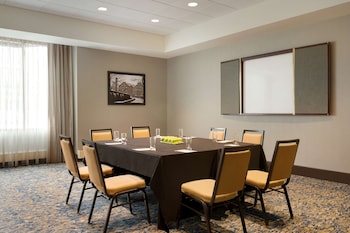 embassy suites by hilton boston waltham