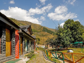 chanshal camps and resort