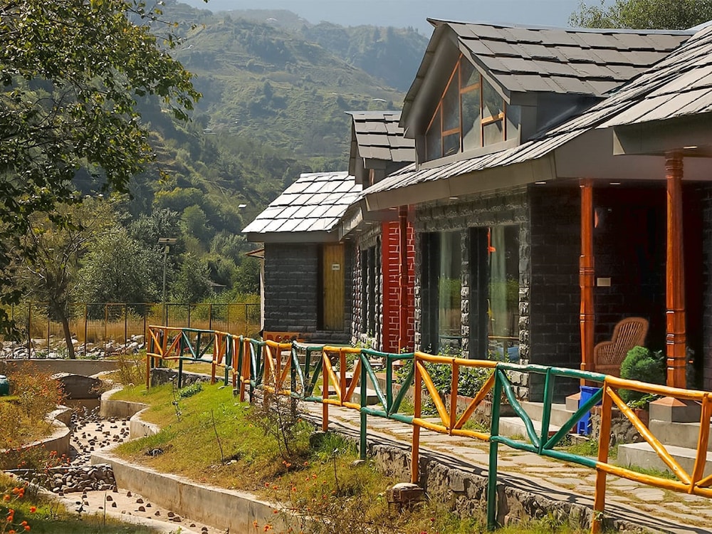 chanshal camps and resort