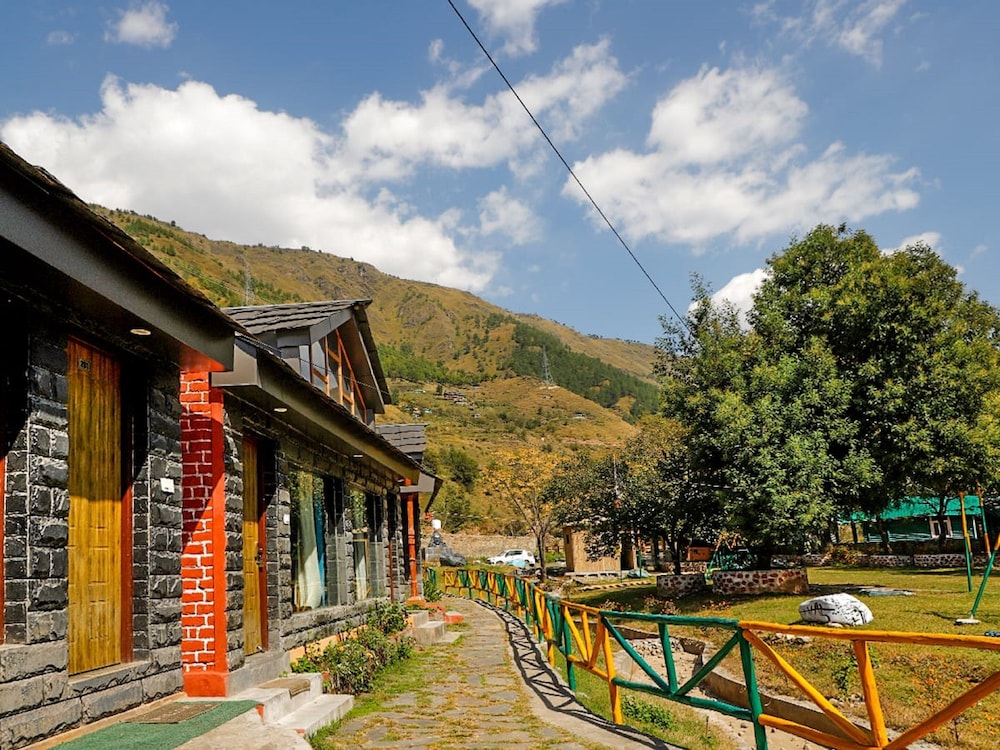 chanshal camps and resort