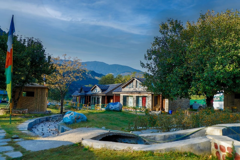 chanshal camps and resort
