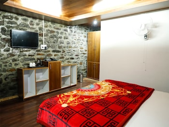 chanshal camps and resort