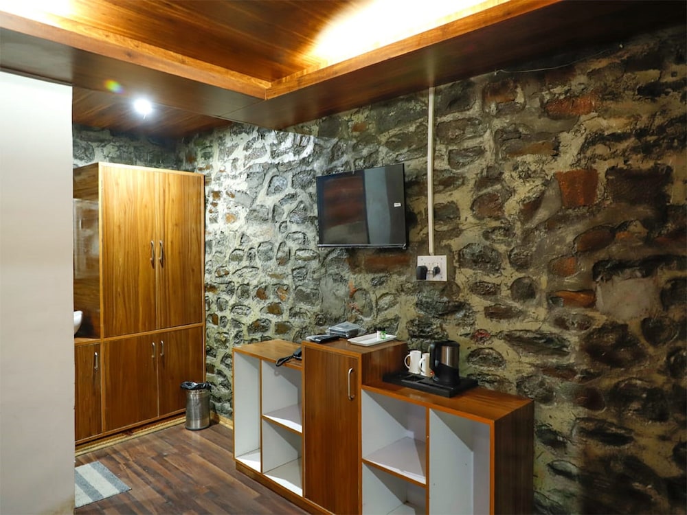 chanshal camps and resort