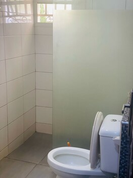 eleventh house hotel