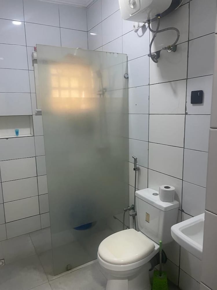 eleventh house hotel