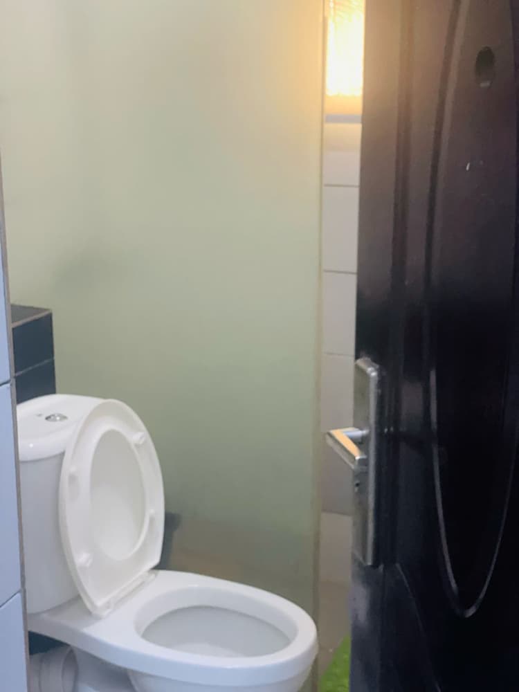 eleventh house hotel