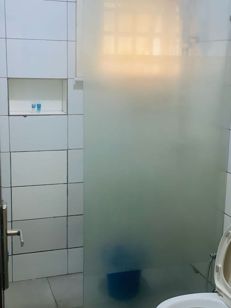 eleventh house hotel