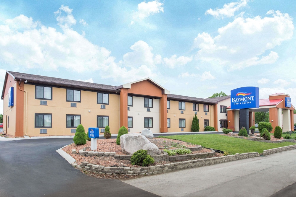 Baymont By Wyndham Waukesha,Waukesha>>Milwaukee,3 star