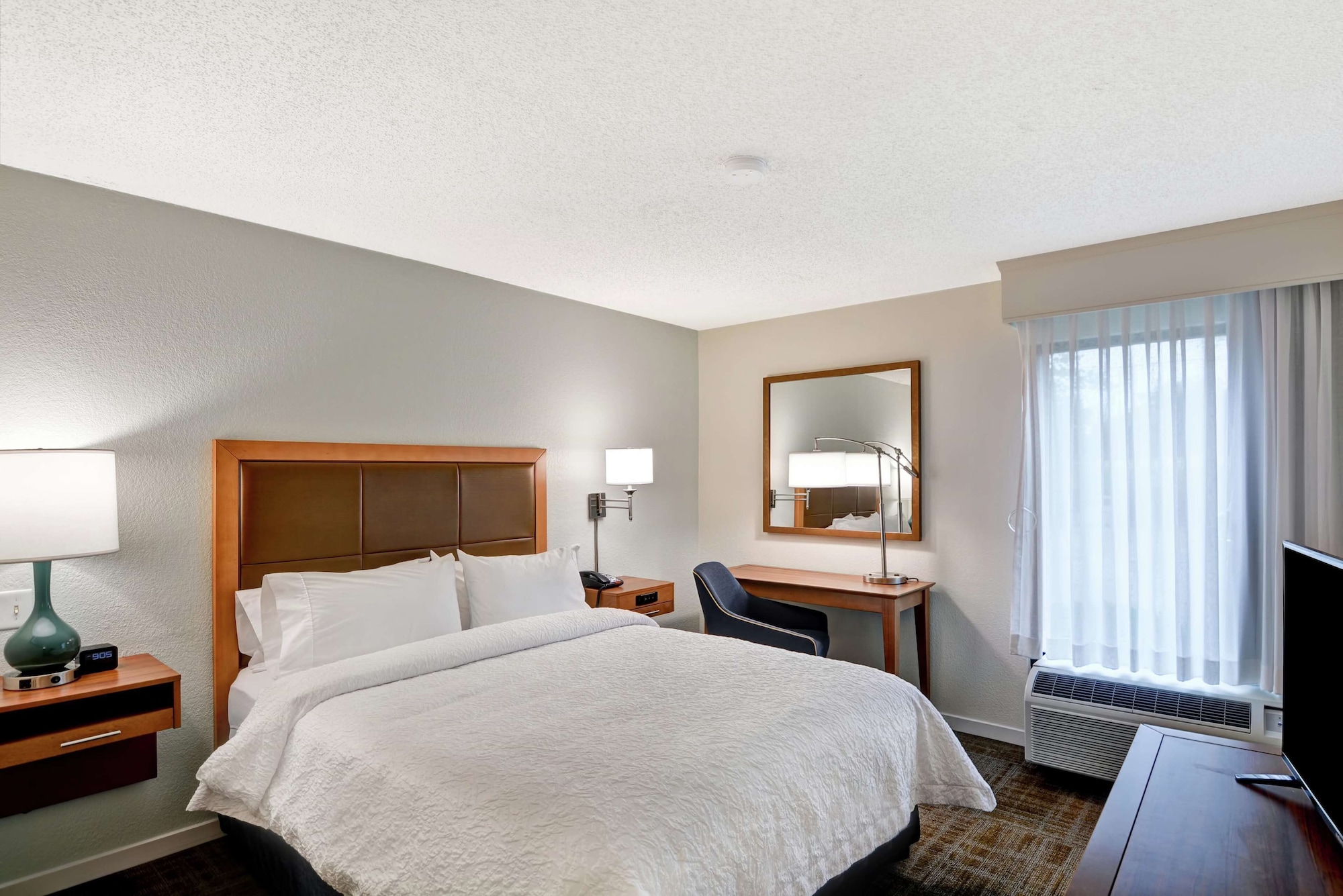hampton inn columbia i 26 airport