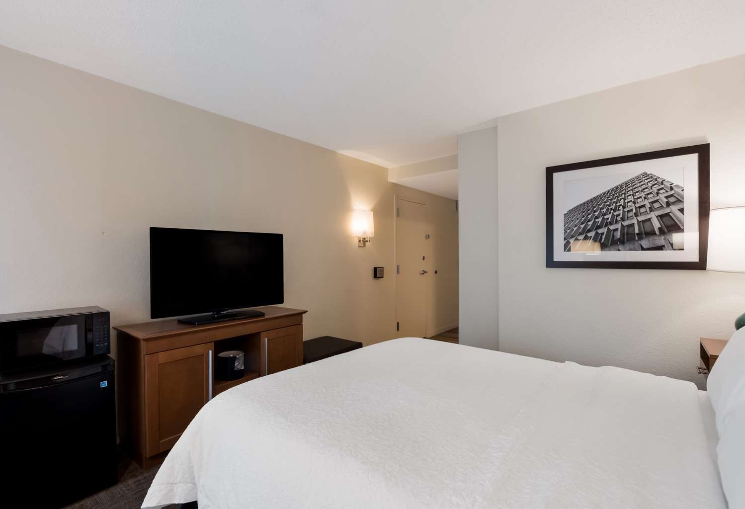 hampton inn columbia i 26 airport
