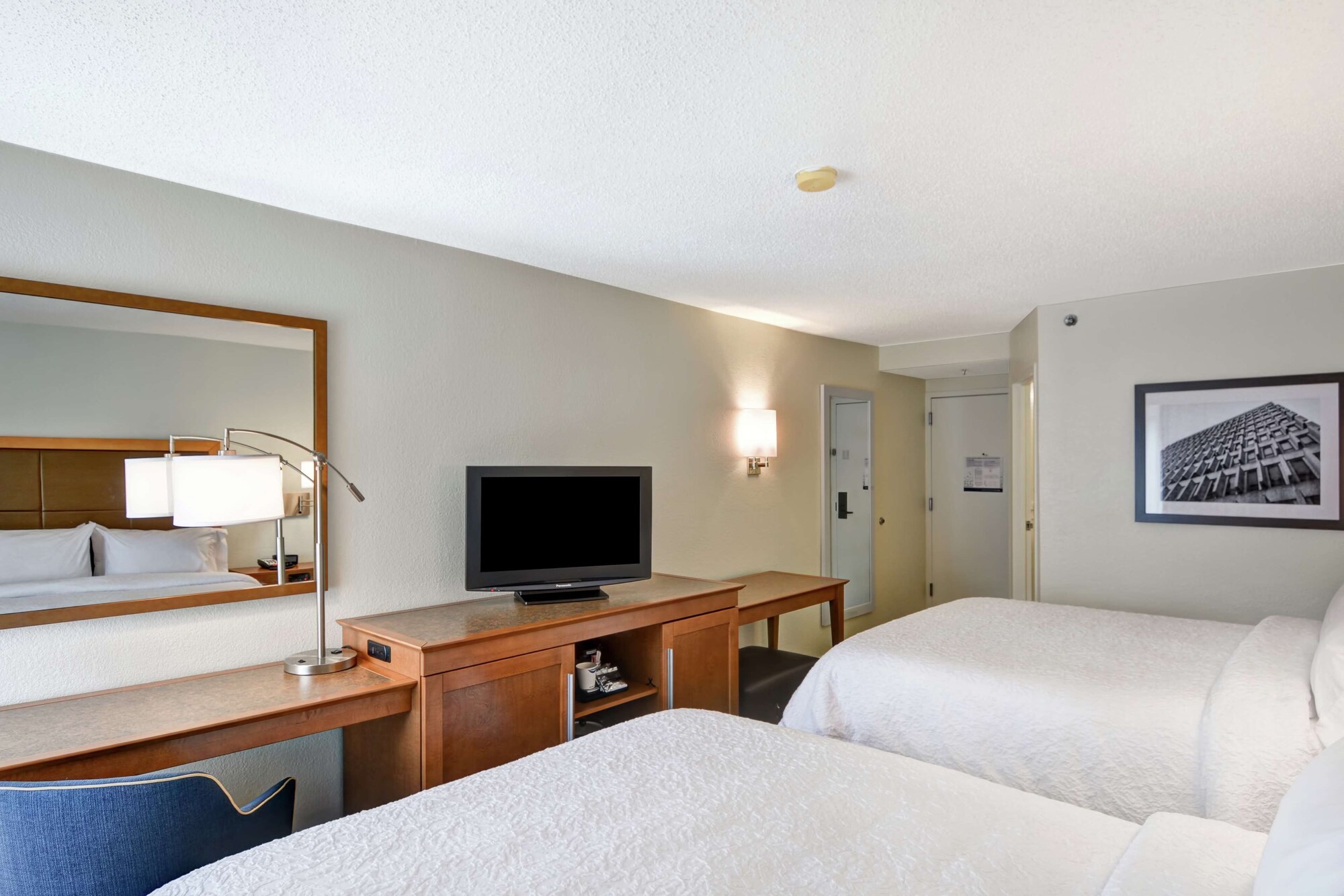 hampton inn columbia i 26 airport