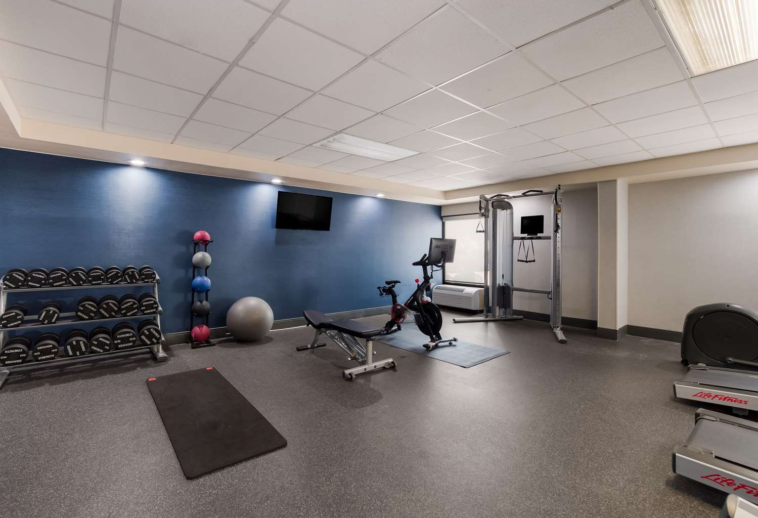 hampton inn columbia i 26 airport