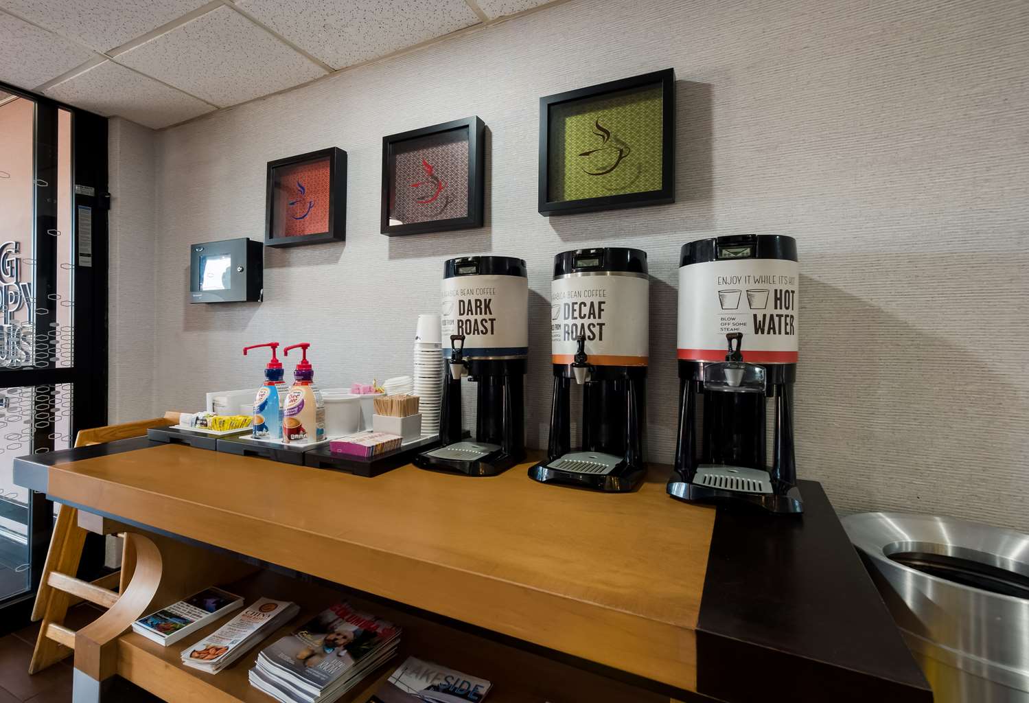 hampton inn columbia i 26 airport